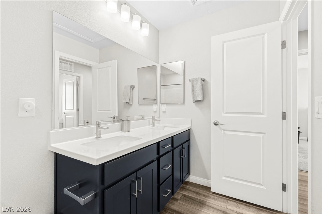 10415 Bagg Avenue Property Photo 36