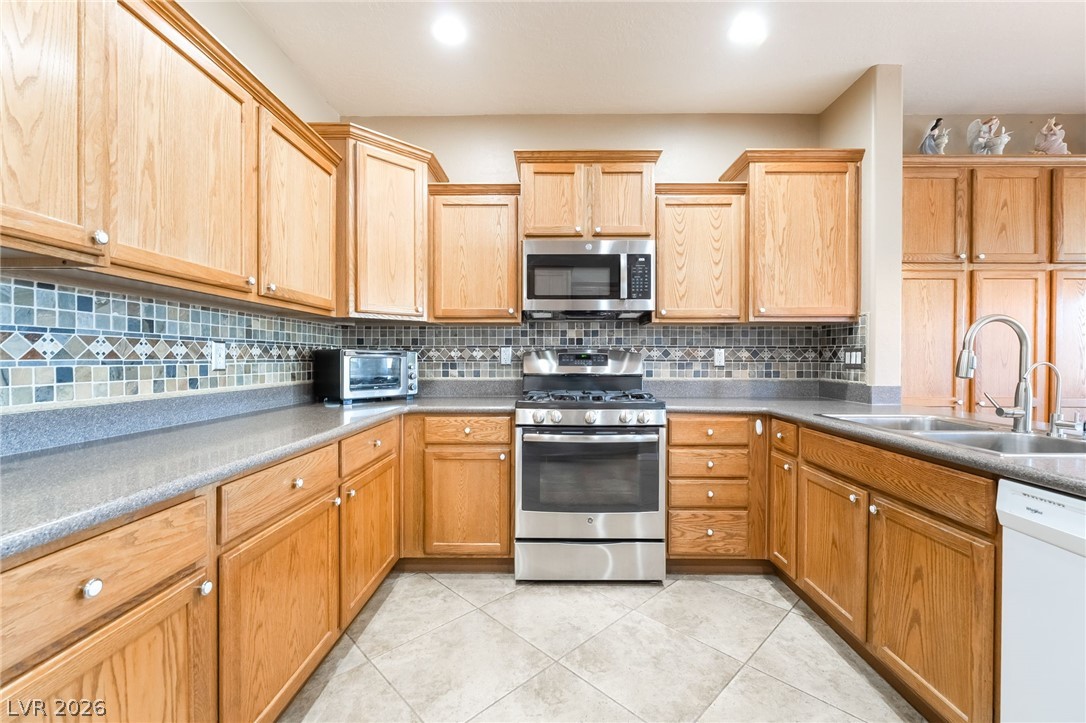 5536 Criollo Drive Property Photo 16