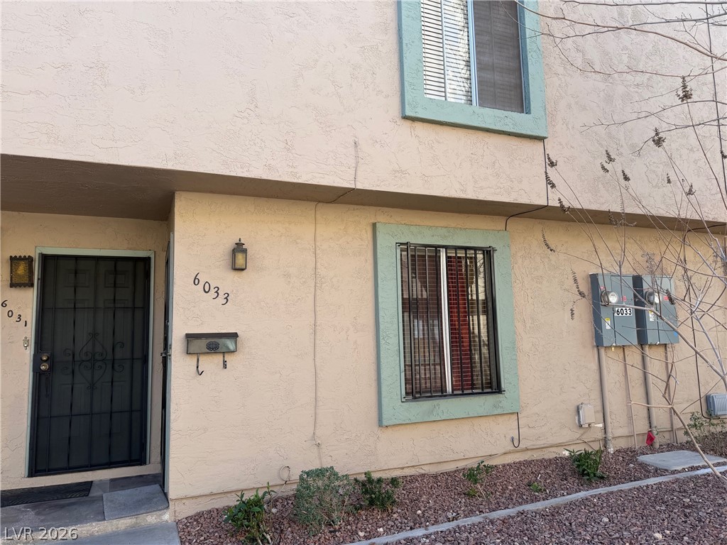 6033 Vegas Drive Property Photo 4