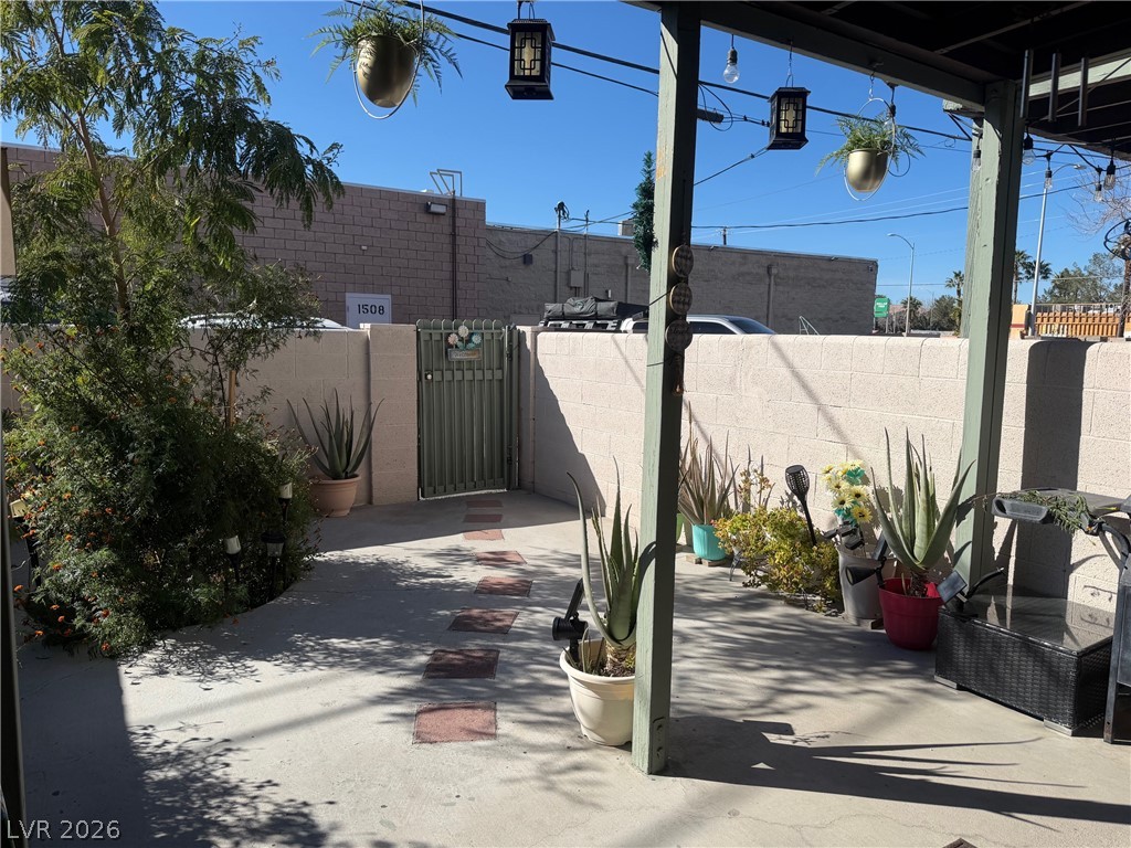 6033 Vegas Drive Property Photo 32
