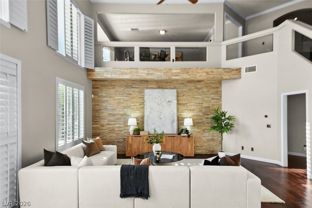 9155 Harvest Homes Street Property Photo 14