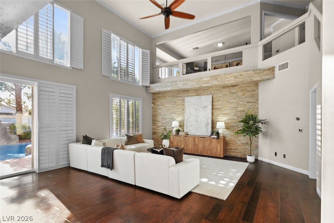 9155 Harvest Homes Street Property Photo 16