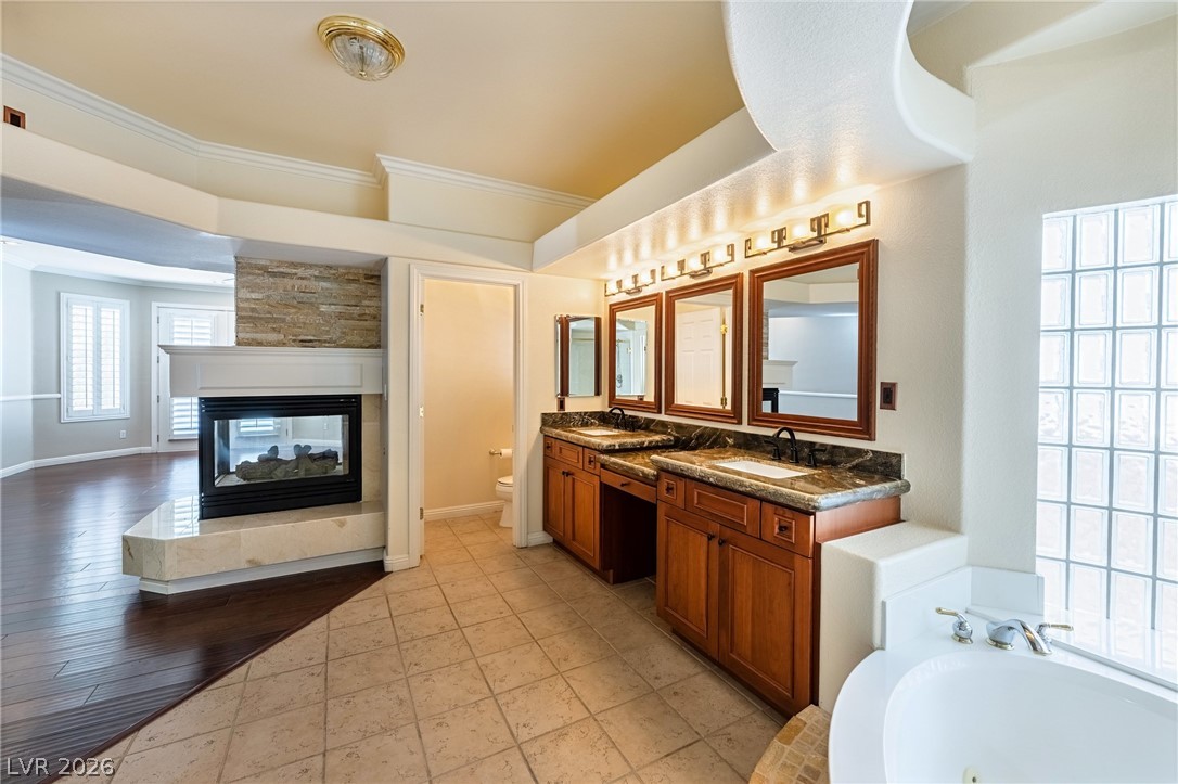9155 Harvest Homes Street Property Photo 32