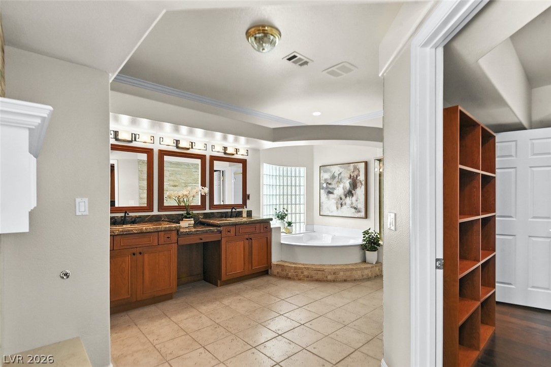 9155 Harvest Homes Street Property Photo 33