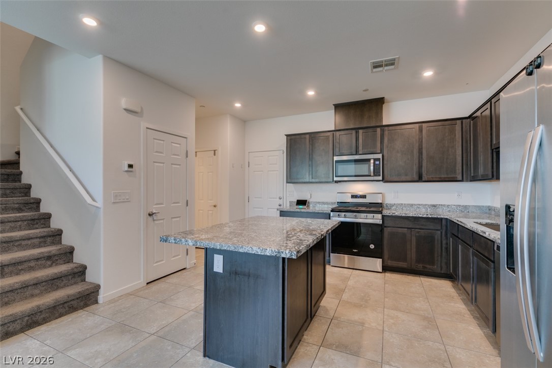 451 Filaree Place Property Photo 23