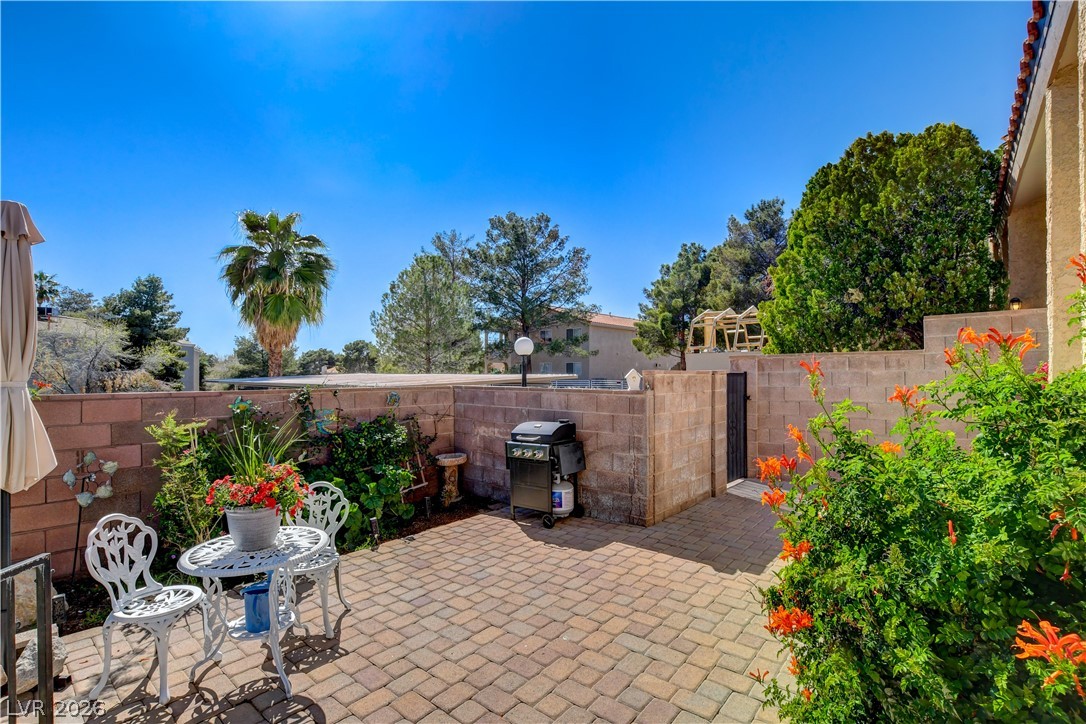 1310 Capri Drive C Property Photo 4