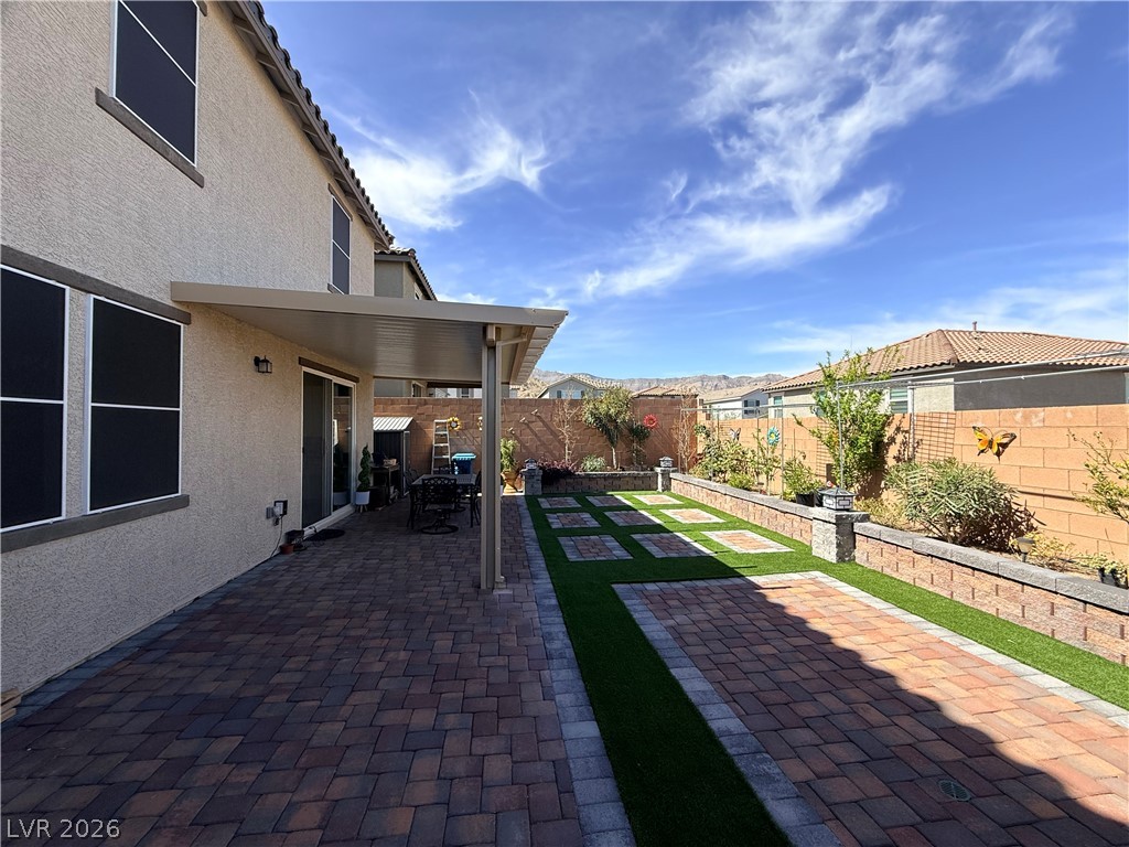 10854 Gentle Crest Avenue Property Photo 7