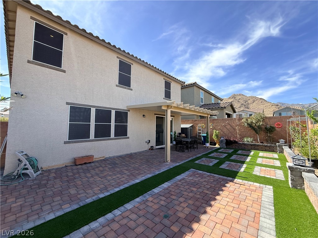 10854 Gentle Crest Avenue Property Photo 8