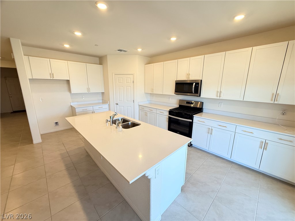 10854 Gentle Crest Avenue Property Photo 20
