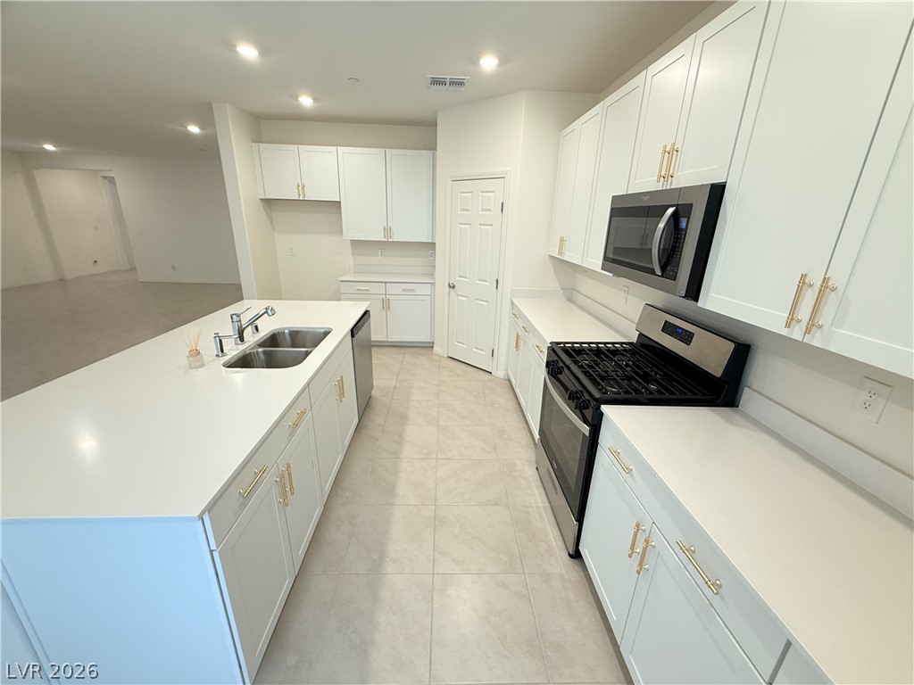 10854 Gentle Crest Avenue Property Photo 21