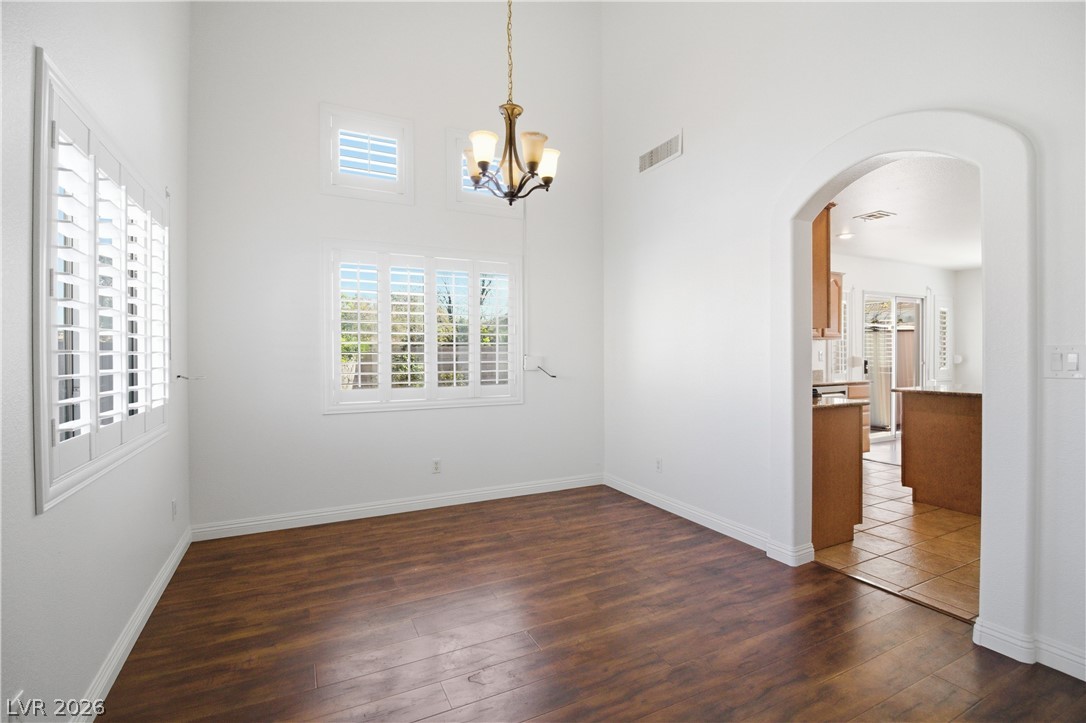 244 Camelback Ridge Avenue Property Photo 6
