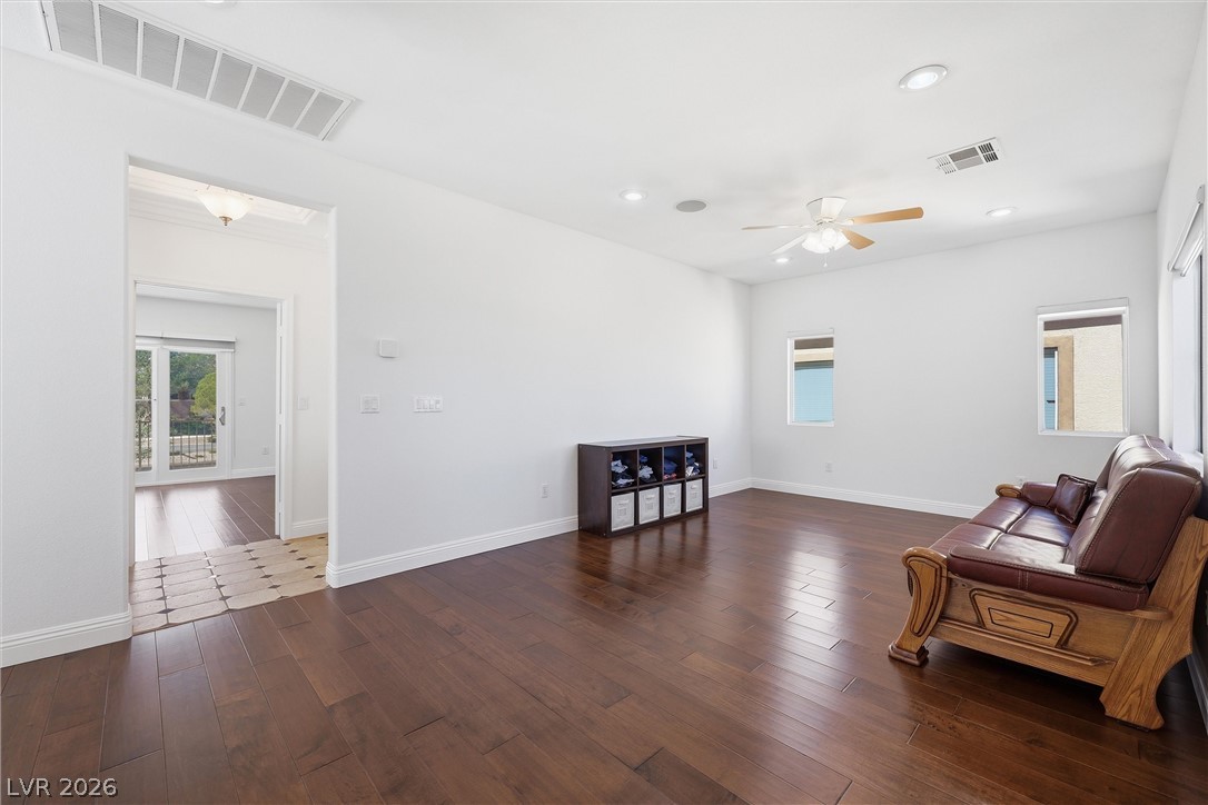 1073 Oak Fair Street Property Photo 31