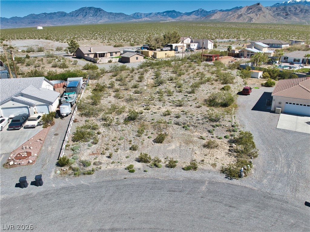 3880 Peschutes Street Property Photo 4