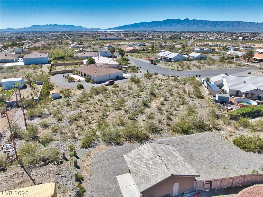 3880 Peschutes Street Property Photo 6