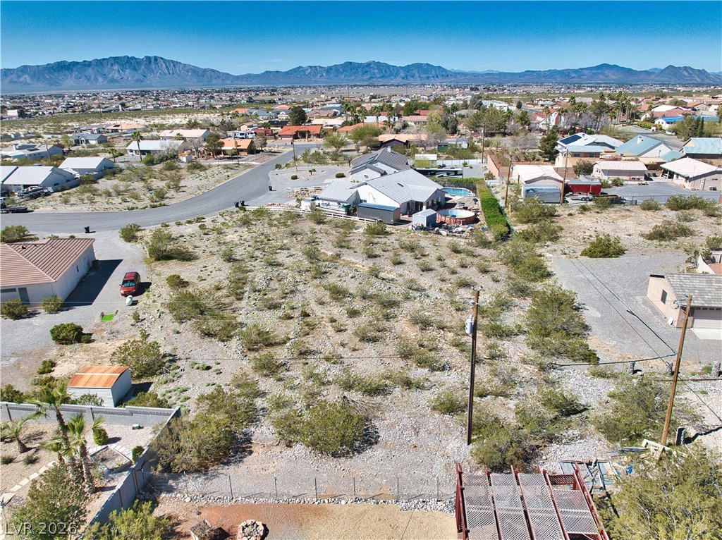 3880 Peschutes Street Property Photo 8