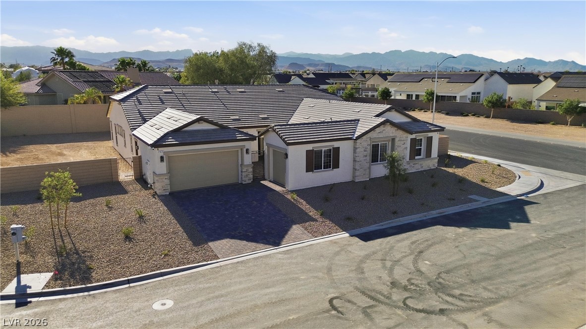 7615 West Pebble Road Property Photo 2
