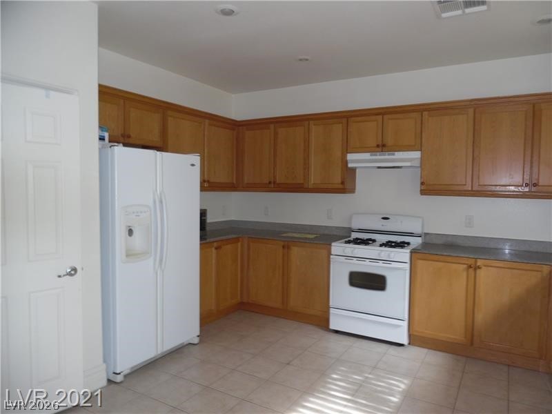 9737 Valmeyer Avenue Property Photo 3