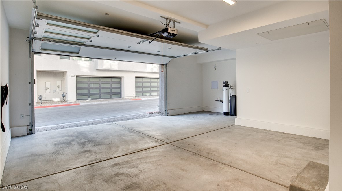 642 Grey Saker Street Property Photo 37