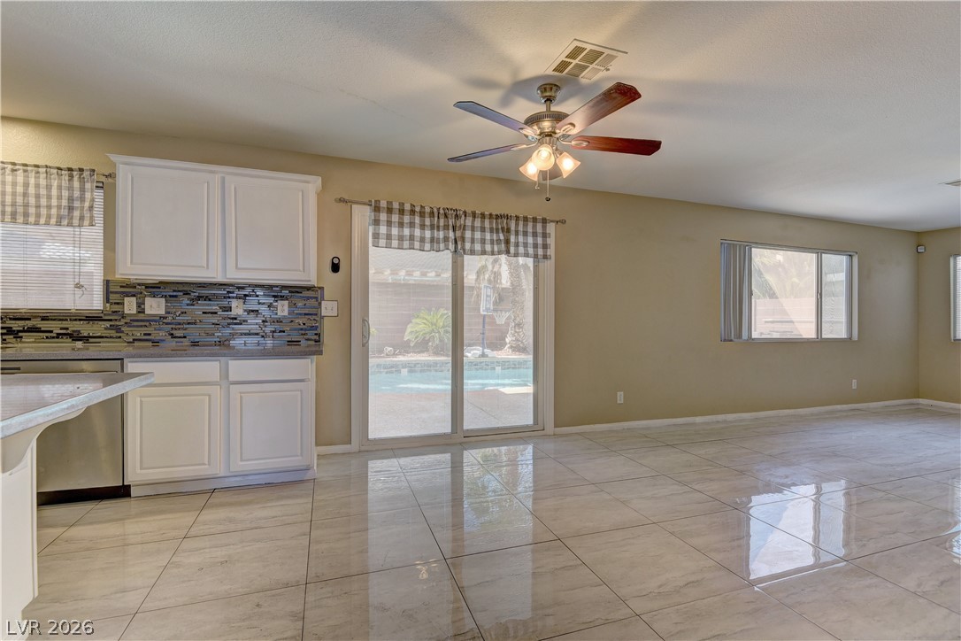 2619 Paradise Isle Avenue Property Photo 12