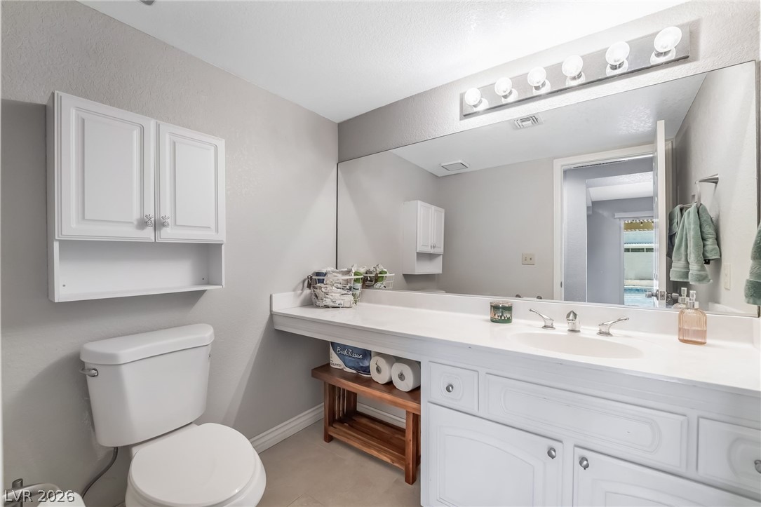 547 British Court Property Photo 17