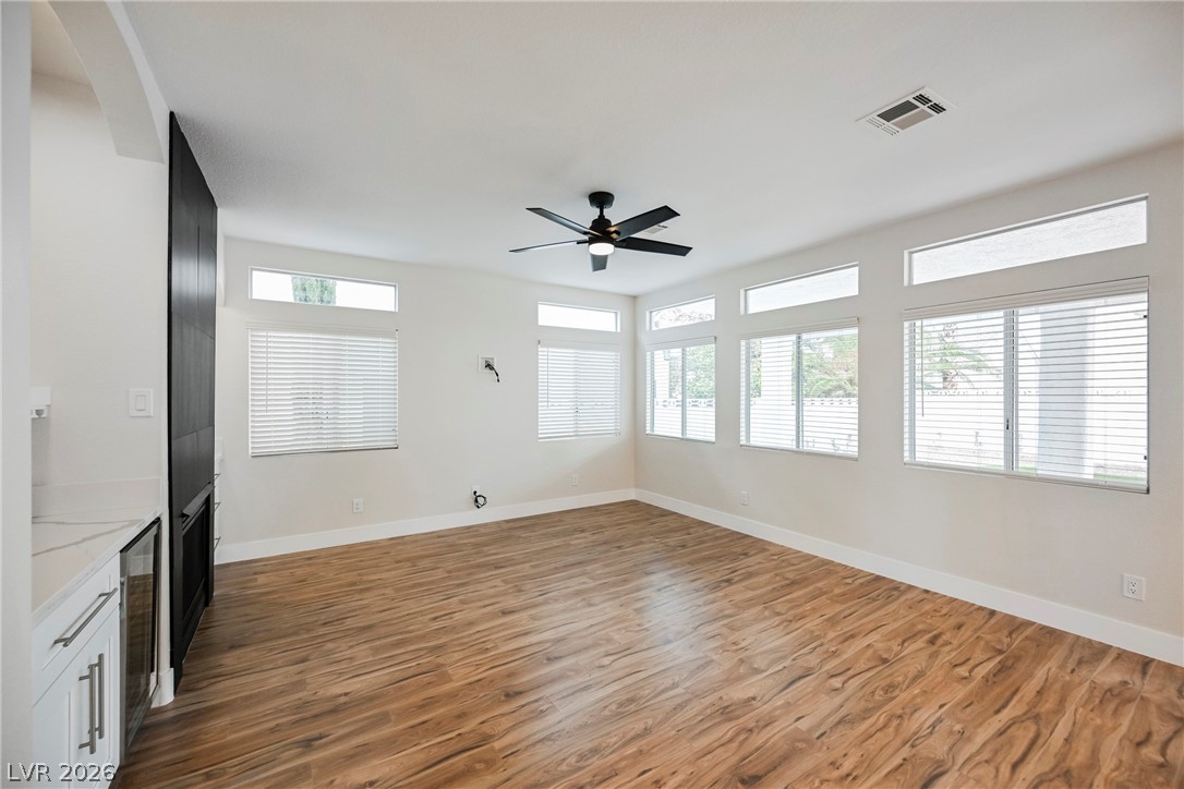 7464 Forestdale Court Property Photo 6