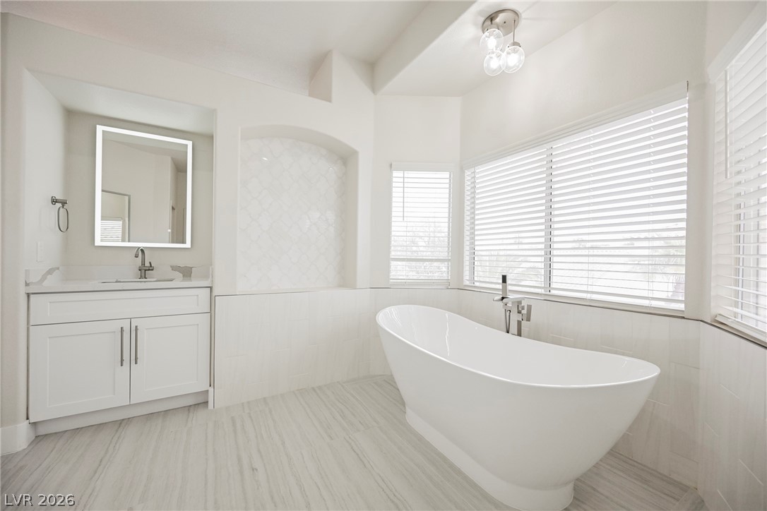 7464 Forestdale Court Property Photo 34
