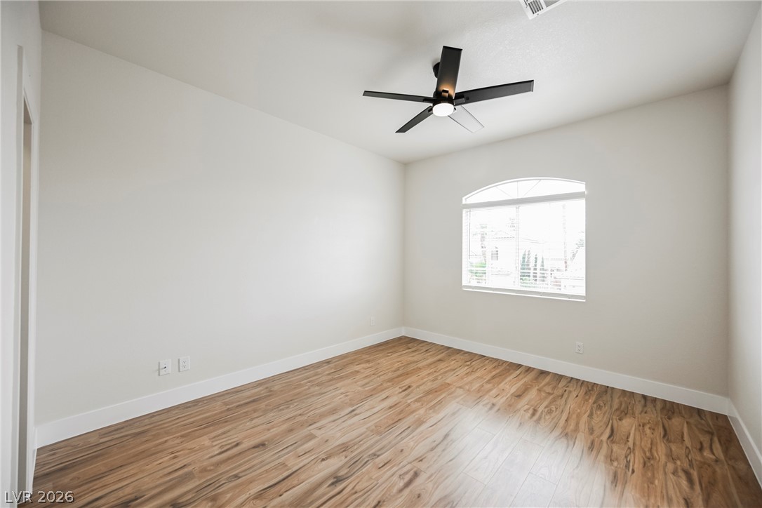 7464 Forestdale Court Property Photo 37