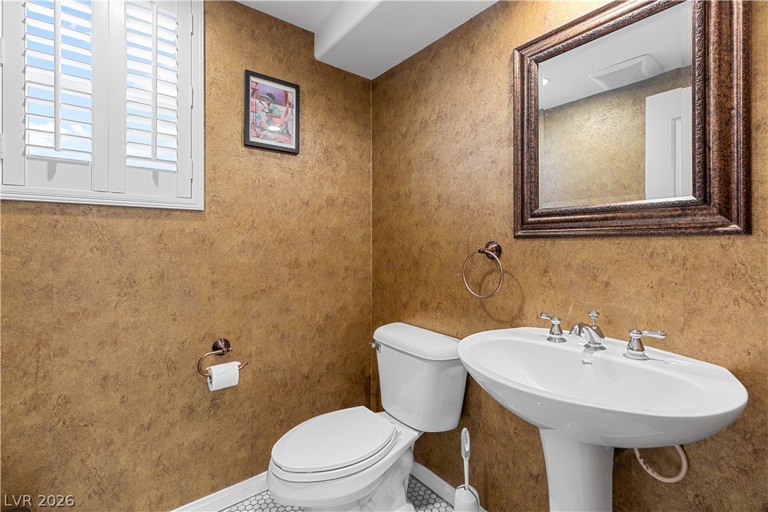 6855 Desert Island Street Property Photo 23