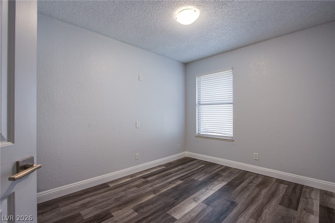 2205 Sun Avenue D Property Photo 10