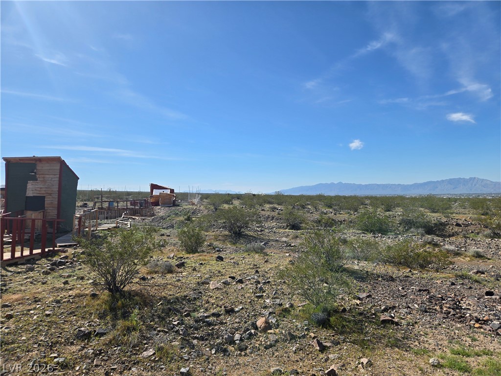 2301 East Saddleback Drive Property Photo 4