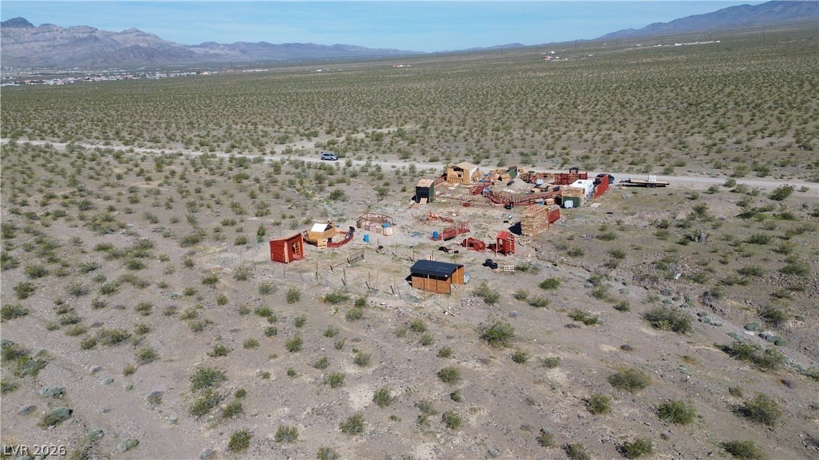 2301 East Saddleback Drive Property Photo 8