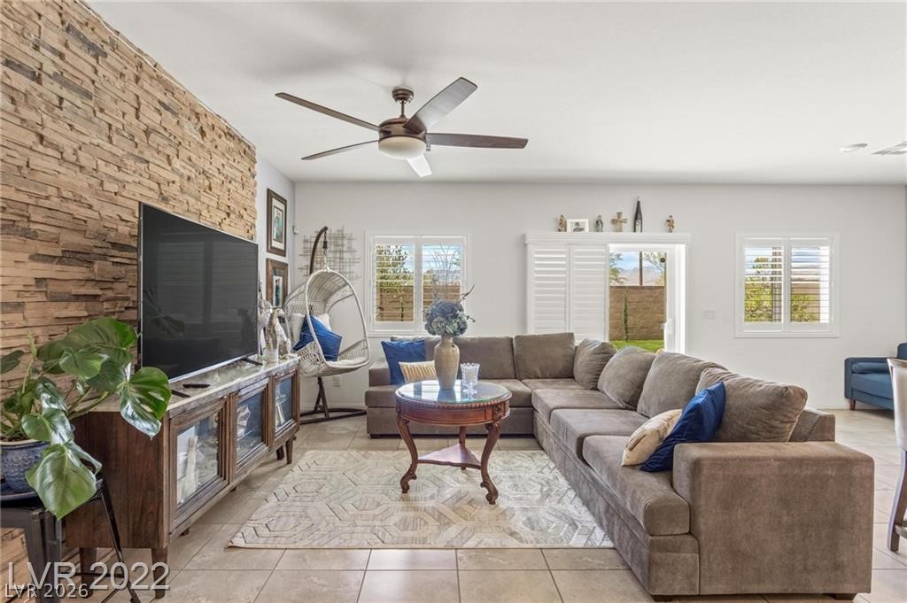 9161 Rolling Sky Drive Property Photo 7