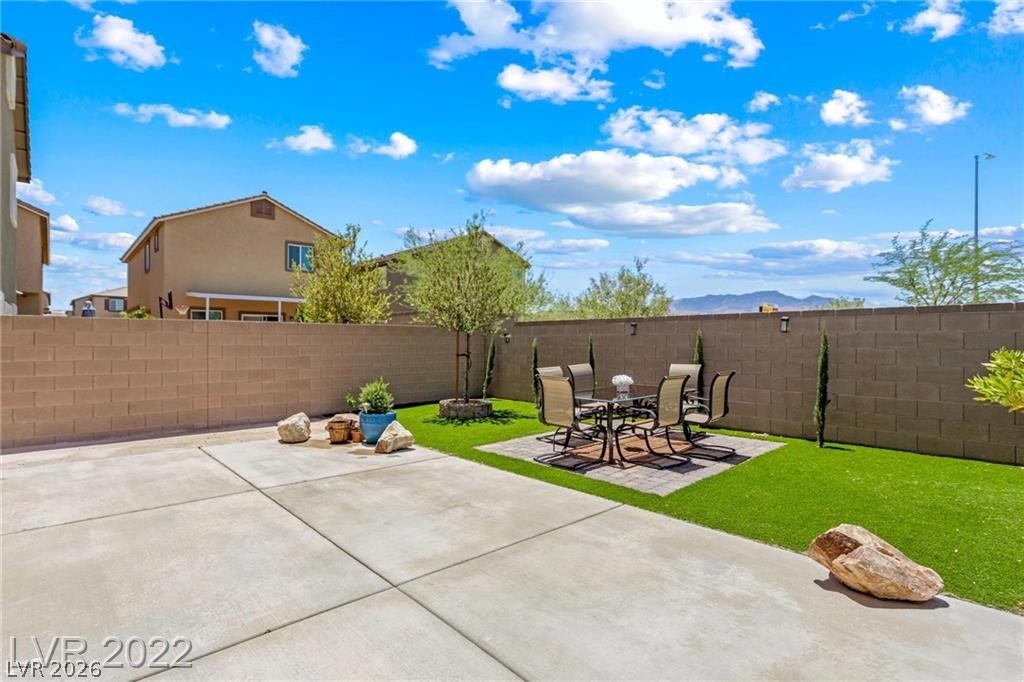 9161 Rolling Sky Drive Property Photo 31