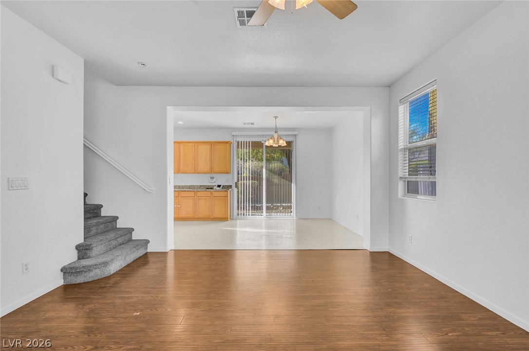 8803 Salvestrin Point Avenue Property Photo 11