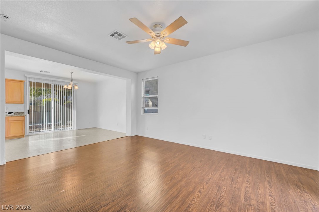 8803 Salvestrin Point Avenue Property Photo 13