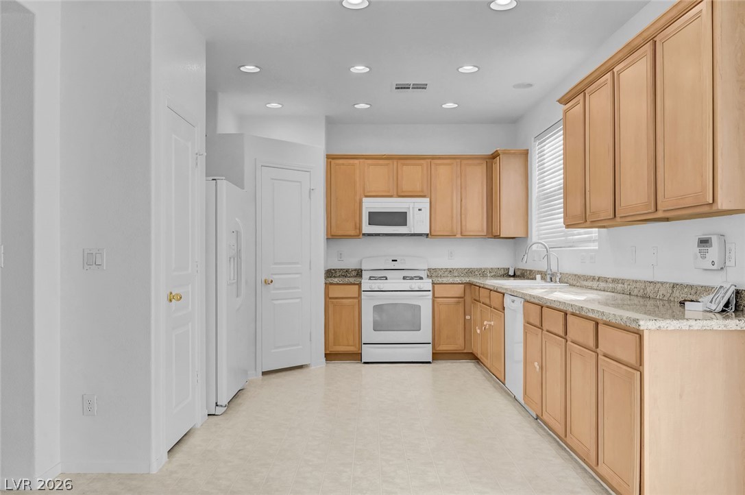 8803 Salvestrin Point Avenue Property Photo 19