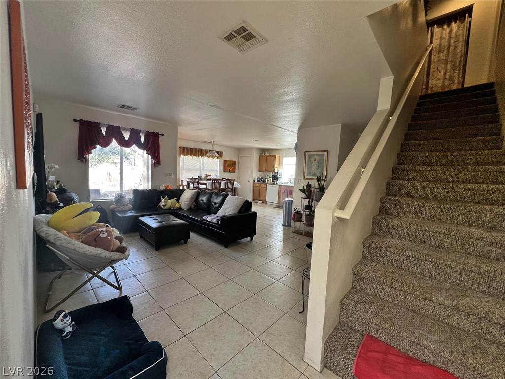 5698 Doubleday Street Property Photo 11