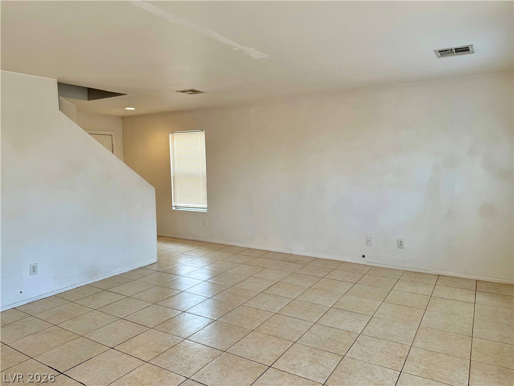 5698 Doubleday Street Property Photo 20