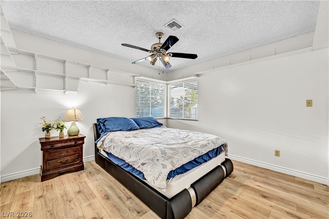 5881 South Sandhill Road Property Photo 28