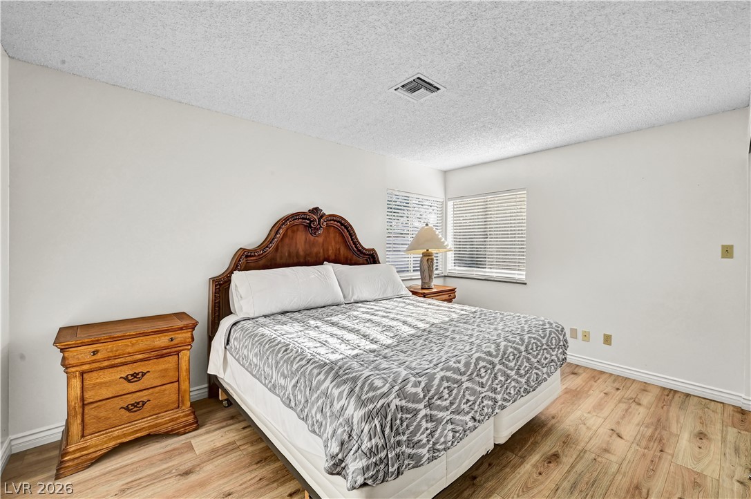 5881 South Sandhill Road Property Photo 33
