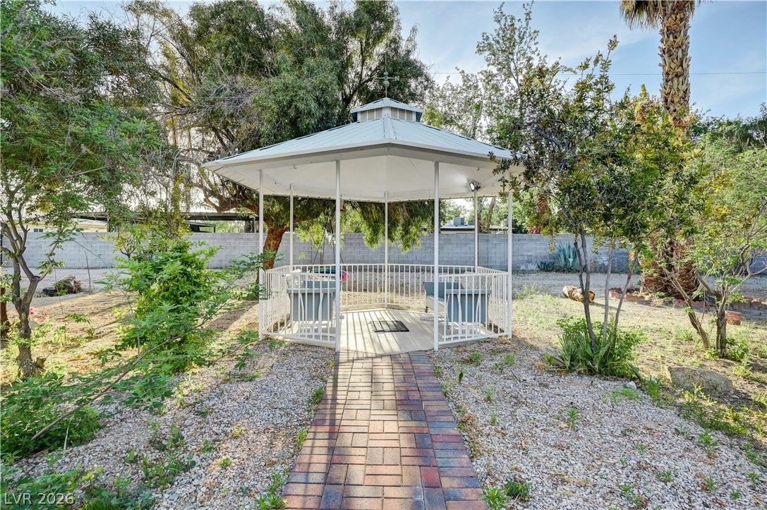5881 South Sandhill Road Property Photo 44