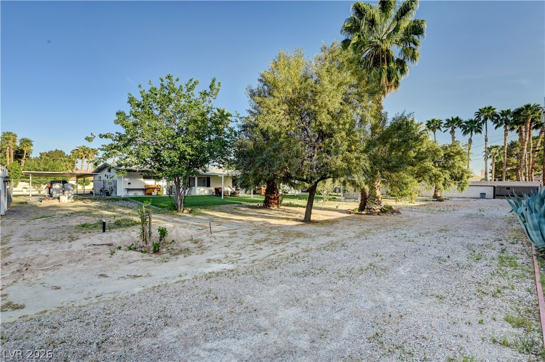 5881 South Sandhill Road Property Photo 45