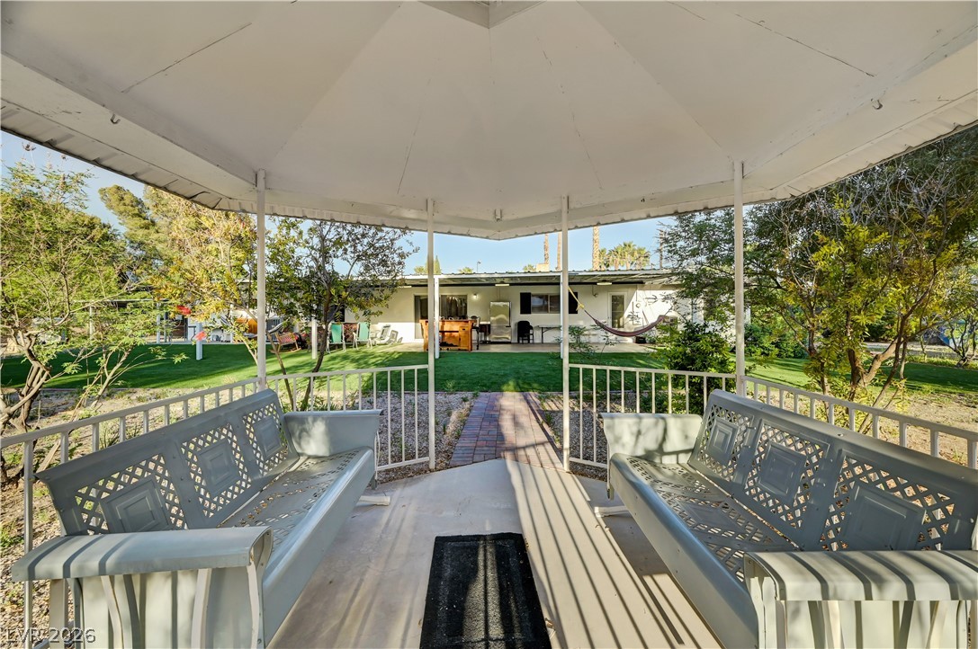 5881 South Sandhill Road Property Photo 47