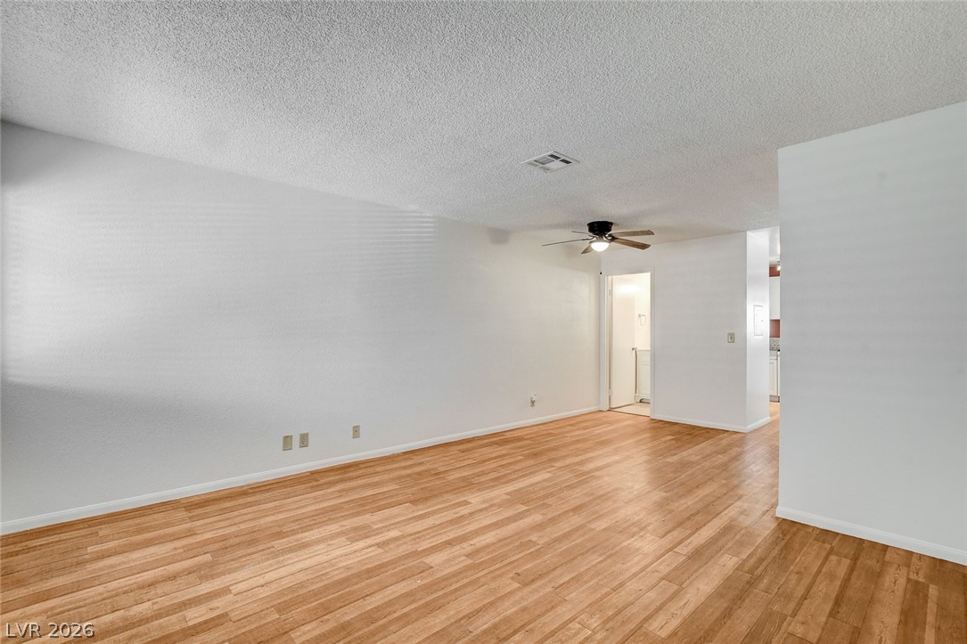 1303 Darlene Way 301b Property Photo 4