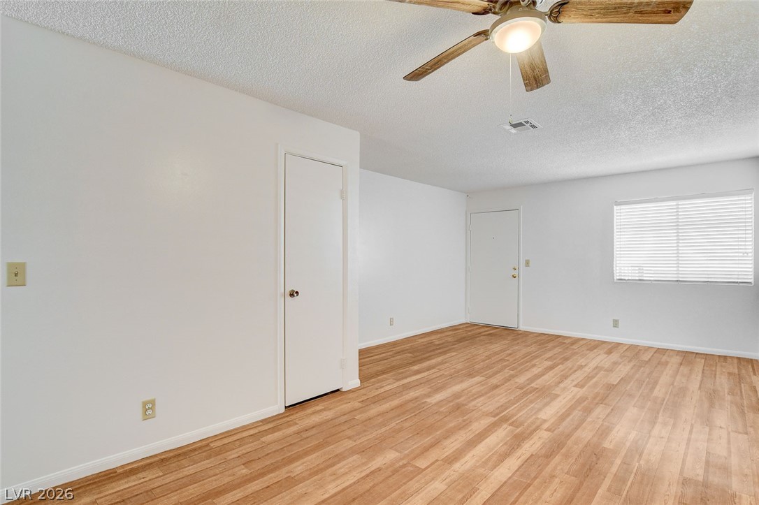 1303 Darlene Way 301b Property Photo 5