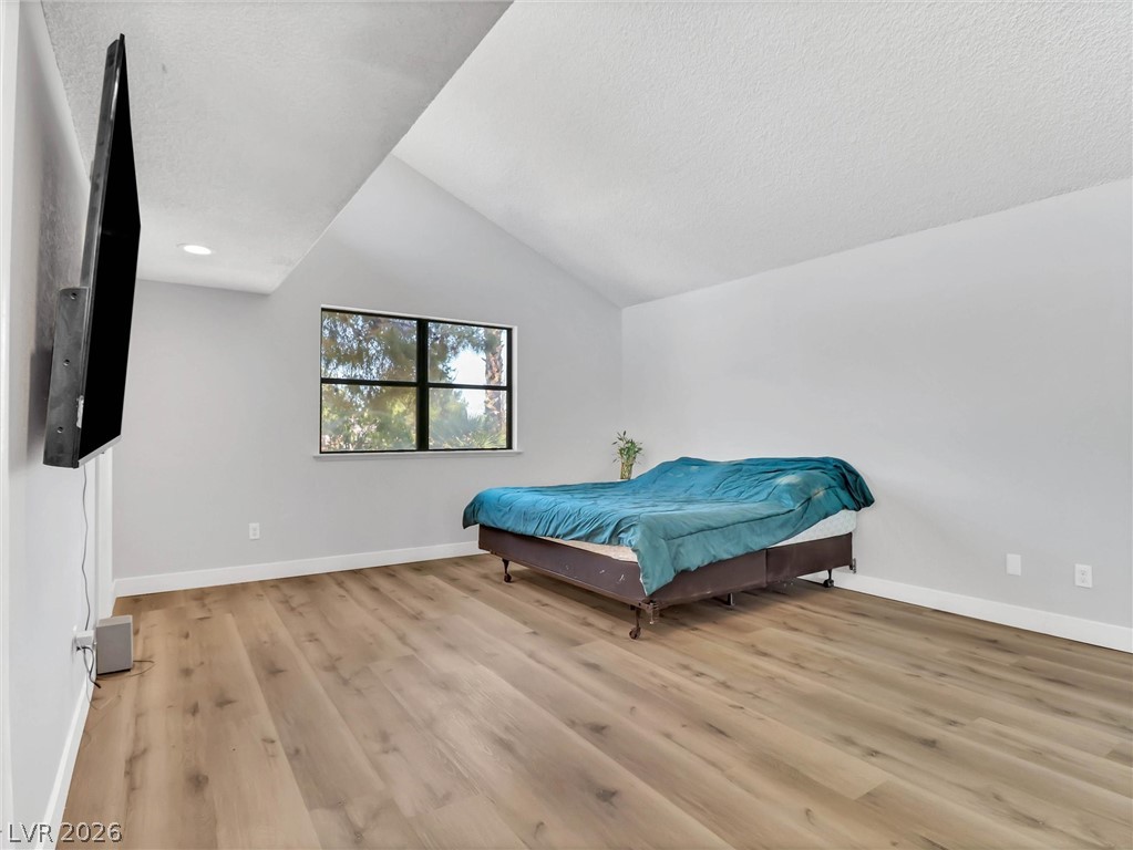 3370 Milenko Drive Property Photo 18