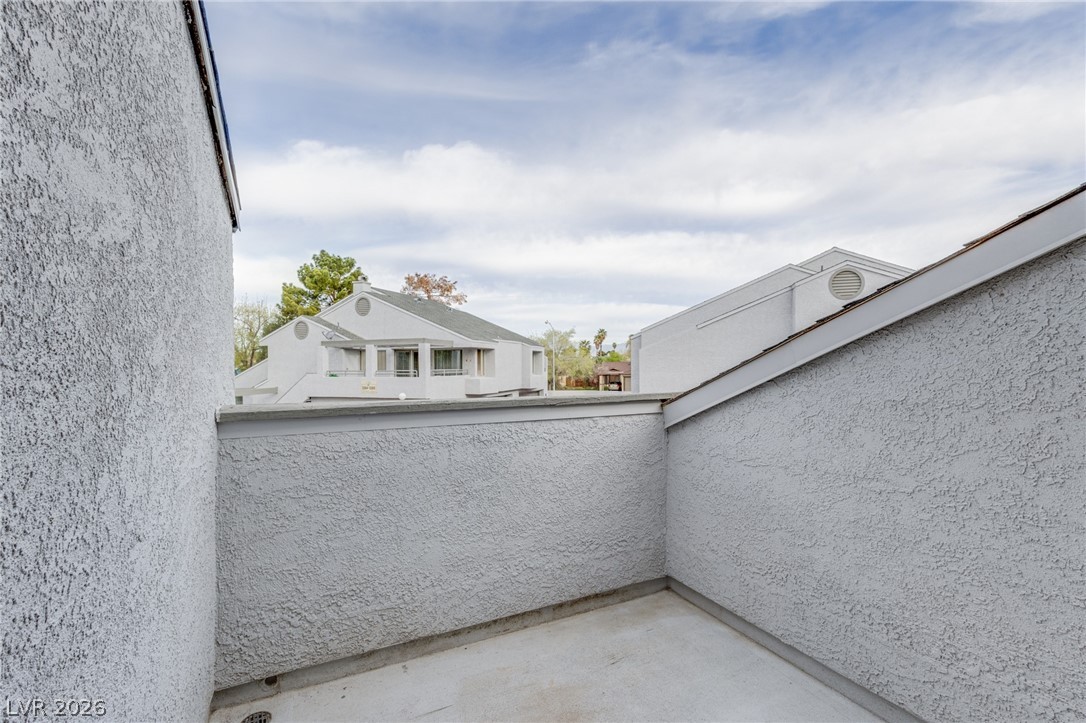 5568 Orchard Lane 140 Property Photo 16