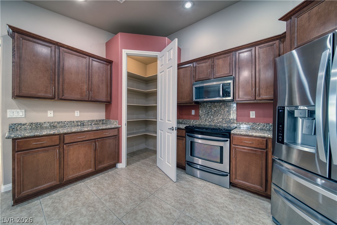 4891 Bakersmill Court Property Photo 6
