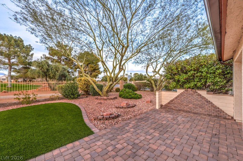 5300 Singing Hills Drive Property Photo 39