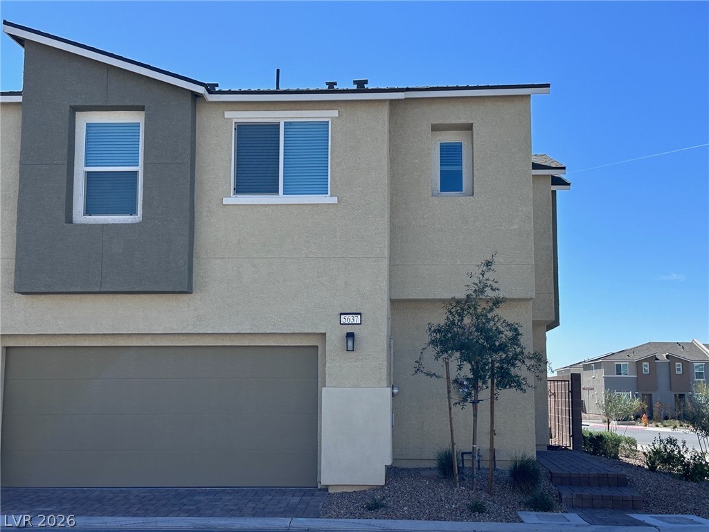5637 Thunder Blue Avenue Property Photo 3